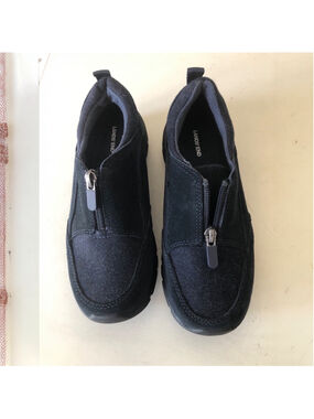 WOMENS Size 6B Lands End Suede Leather Insulated All Weather Moc Shoes Front Zip